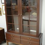 998 1366 DISPLAY CABINET